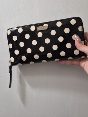 Kate Spade Black Polka Dot Zip Wallet